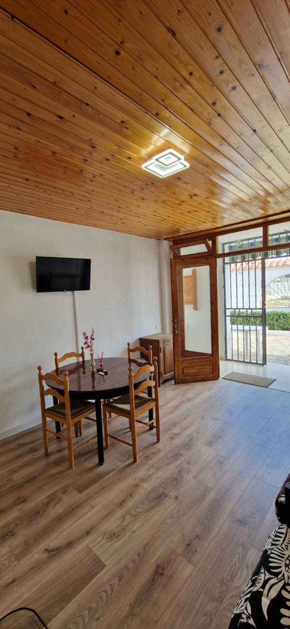Apartamento En 安波拉 外观 照片